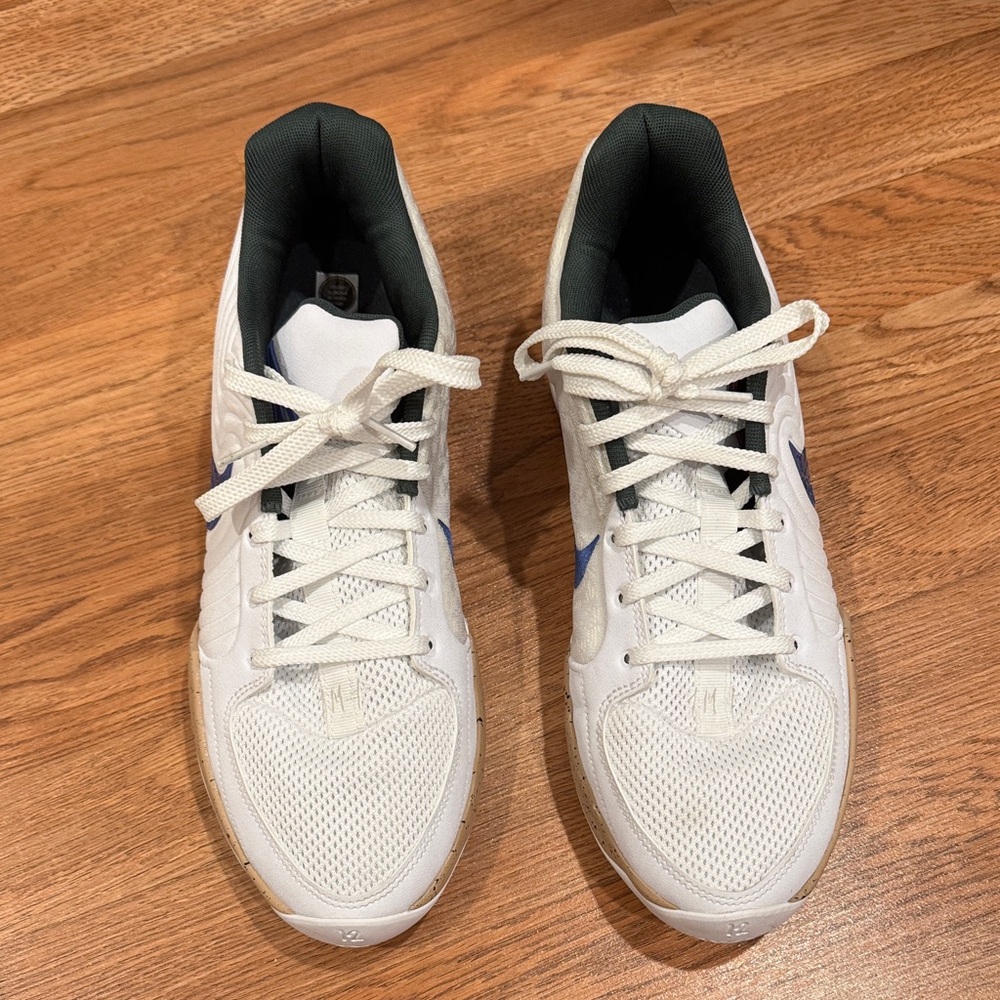 NIKE SNEAKER - Picture 2 of 6